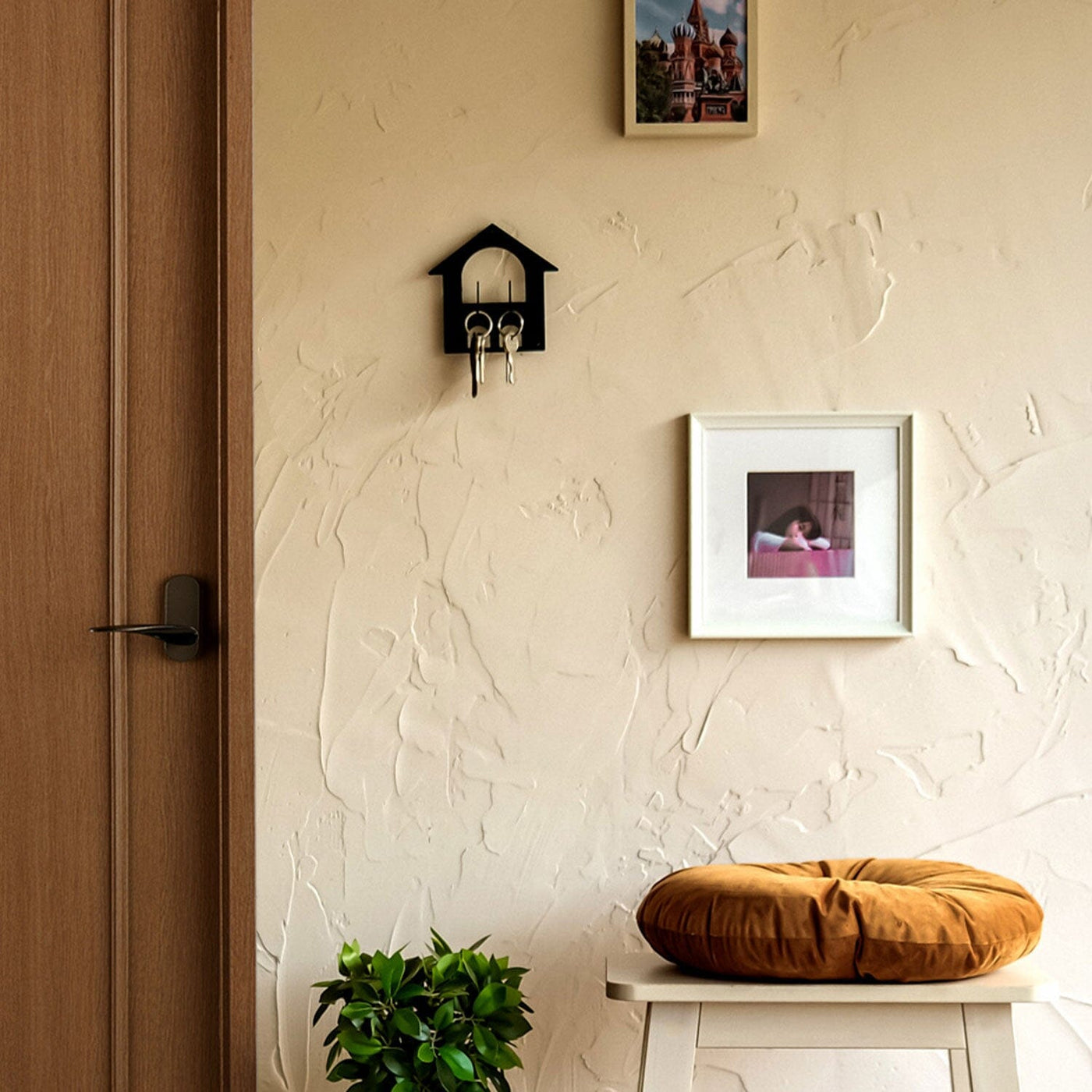 Yuva Metal Wall Hanger , Metal Wall Art , Hoagard.com