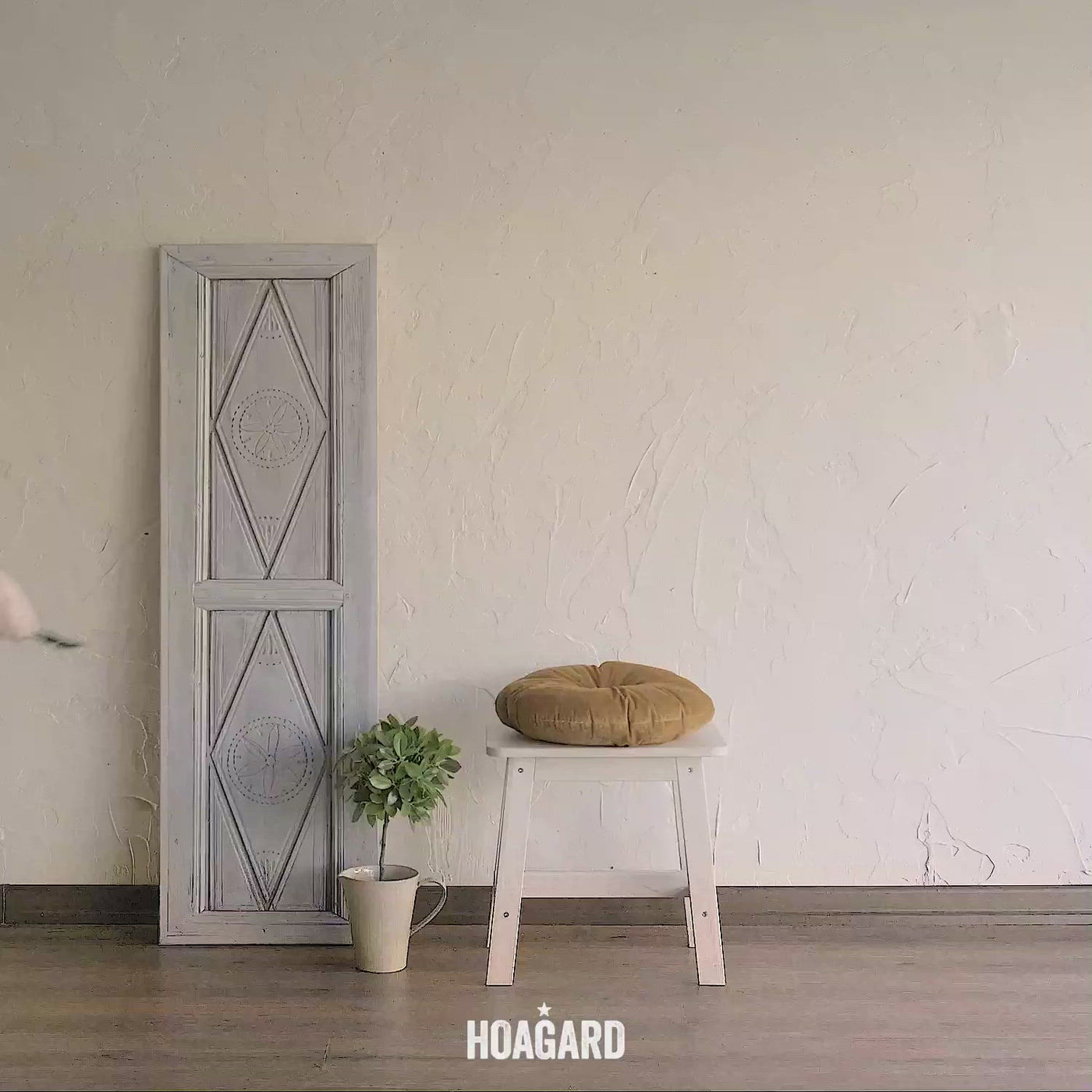 Doghouse Wall Hanger